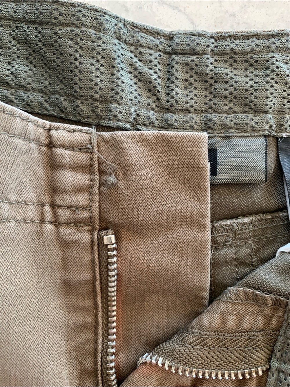REI Men's Khaki Cargo Shorts - Picture 9 of 9